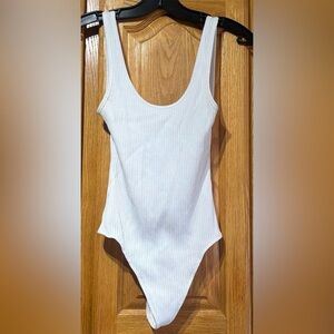 Aritizia Wilfred Free White Ribbed Bodysuit Small EUC